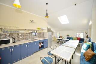 Хостелы Hostel Pupa Котор Спальное место на двухъярусной кровати в общем номере для мужчин и женщин-1